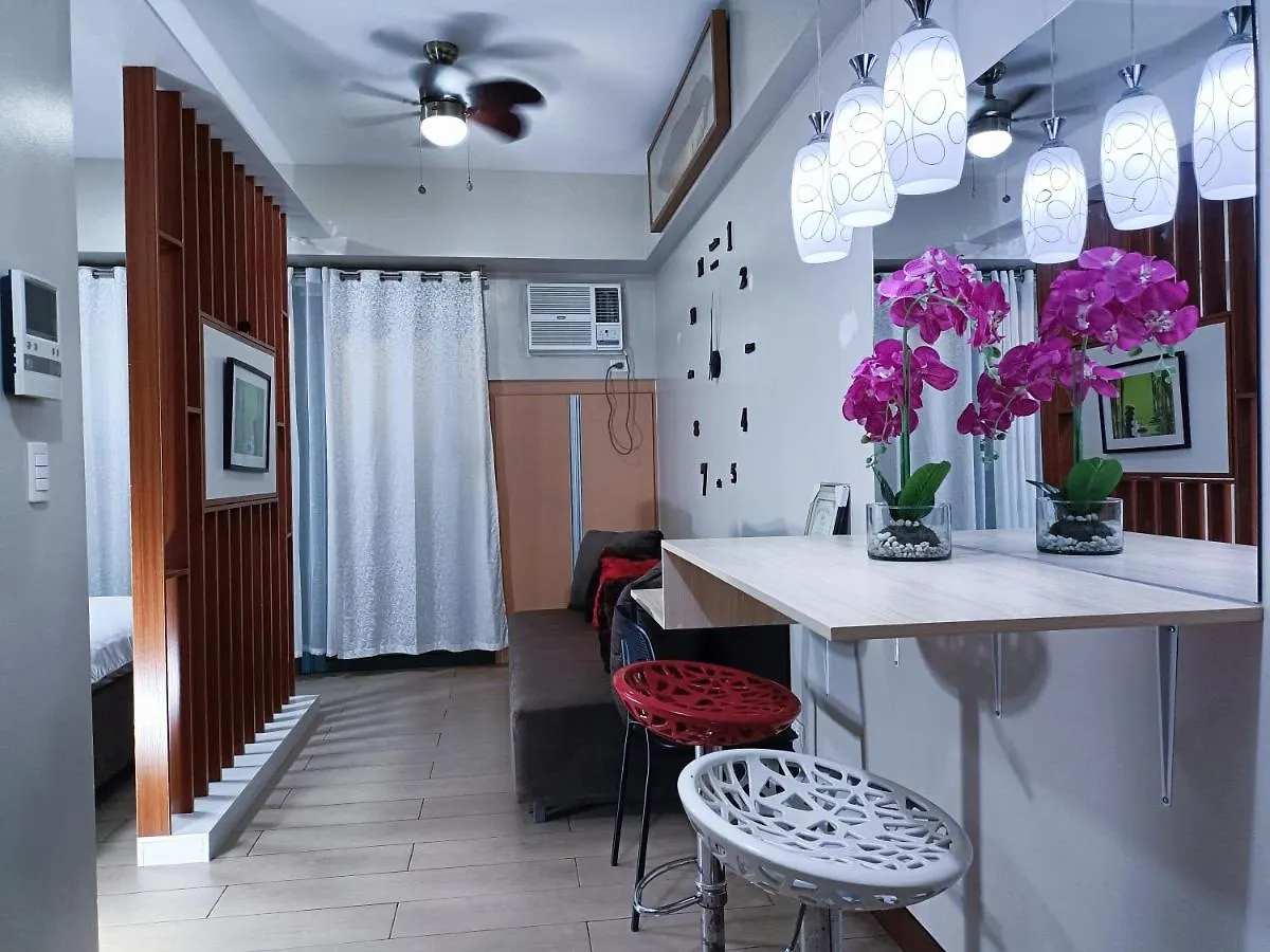 Affordable Two Palmtree Villas Near Naia3 Newport Boulevard Pasay City