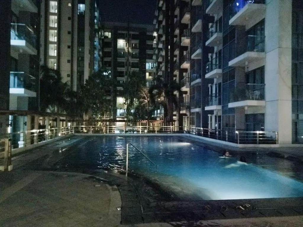 Affordable Two Palmtree Villas Near Naia3 Newport Boulevard Pasay City Aparthotel