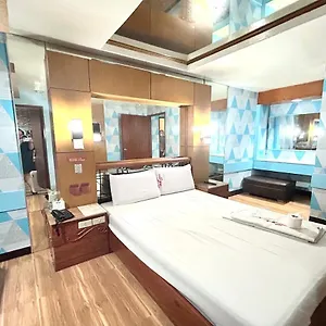 Oyo 971 Liza Hotel
