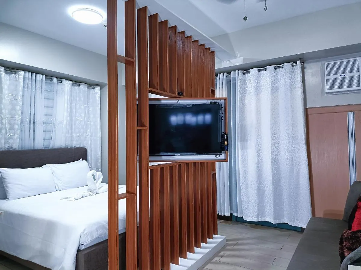 Affordable Two Palmtree Villas Near Naia3 Newport Boulevard Pasay City location